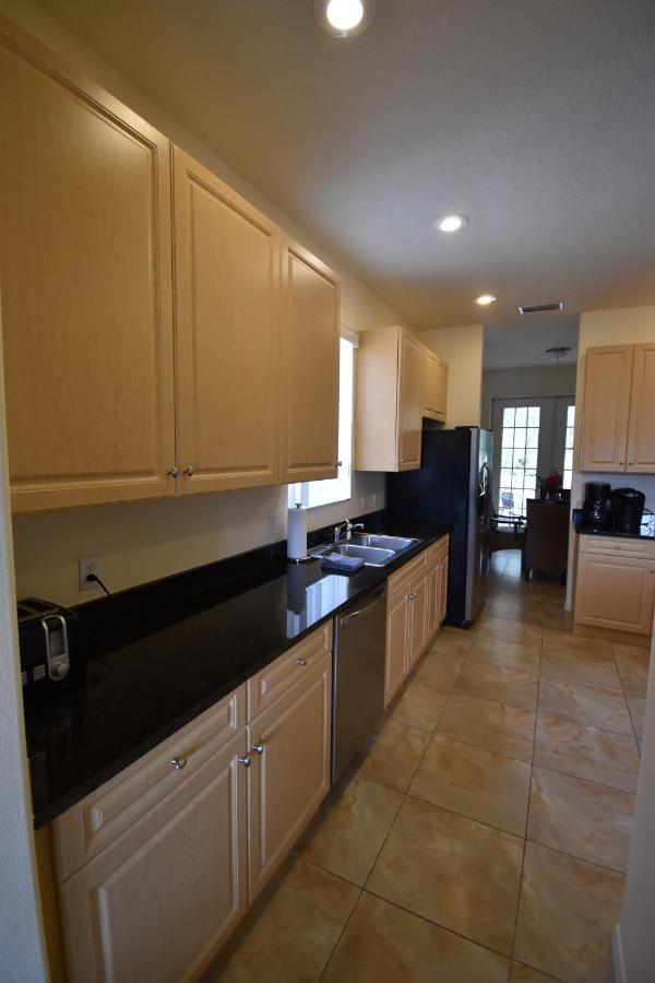 Tradewinds Homosassa Marina Resort Экстерьер фото