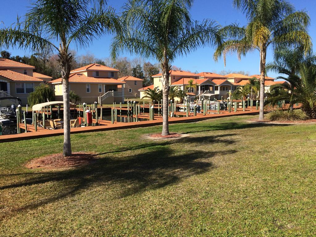 Tradewinds Homosassa Marina Resort Номер фото